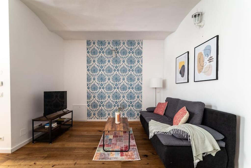Cozy 1Br Duplex Near Center By Hm Apartment เวียนนา ภายนอก รูปภาพ